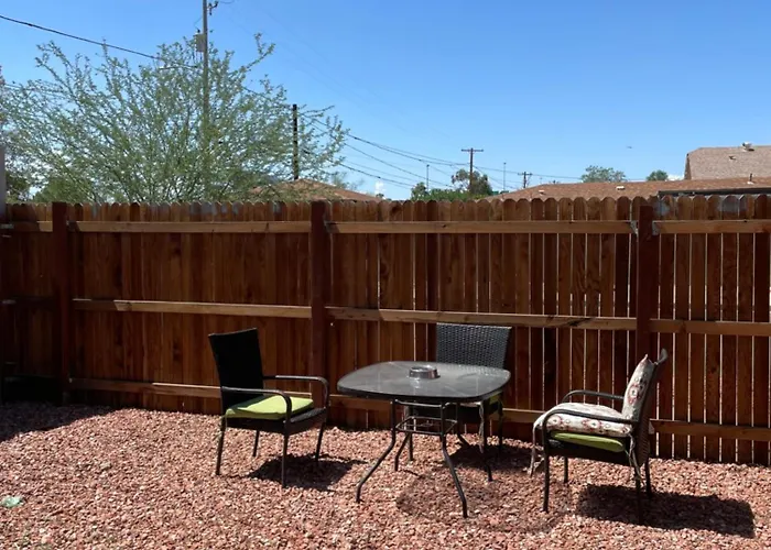 Guest house The Sinatra Full Kitchen And Swimming Pool Walk To Arts Roosevelt Row Convention Center Asu Downtown Phoenix