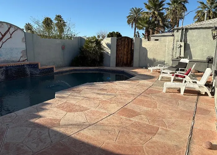Guest house The Sinatra Full Kitchen And Swimming Pool Walk To Arts Roosevelt Row Convention Center Asu Downtown