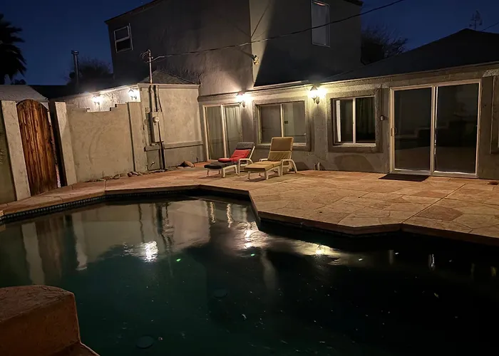The Sinatra Full Kitchen And Swimming Pool Walk To Arts Roosevelt Row Convention Center Asu Downtown Phoenix